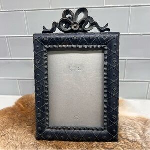 Black Antique Art Nuveau Style Heavy Ornate Photo Frame In good conditon. Resin?